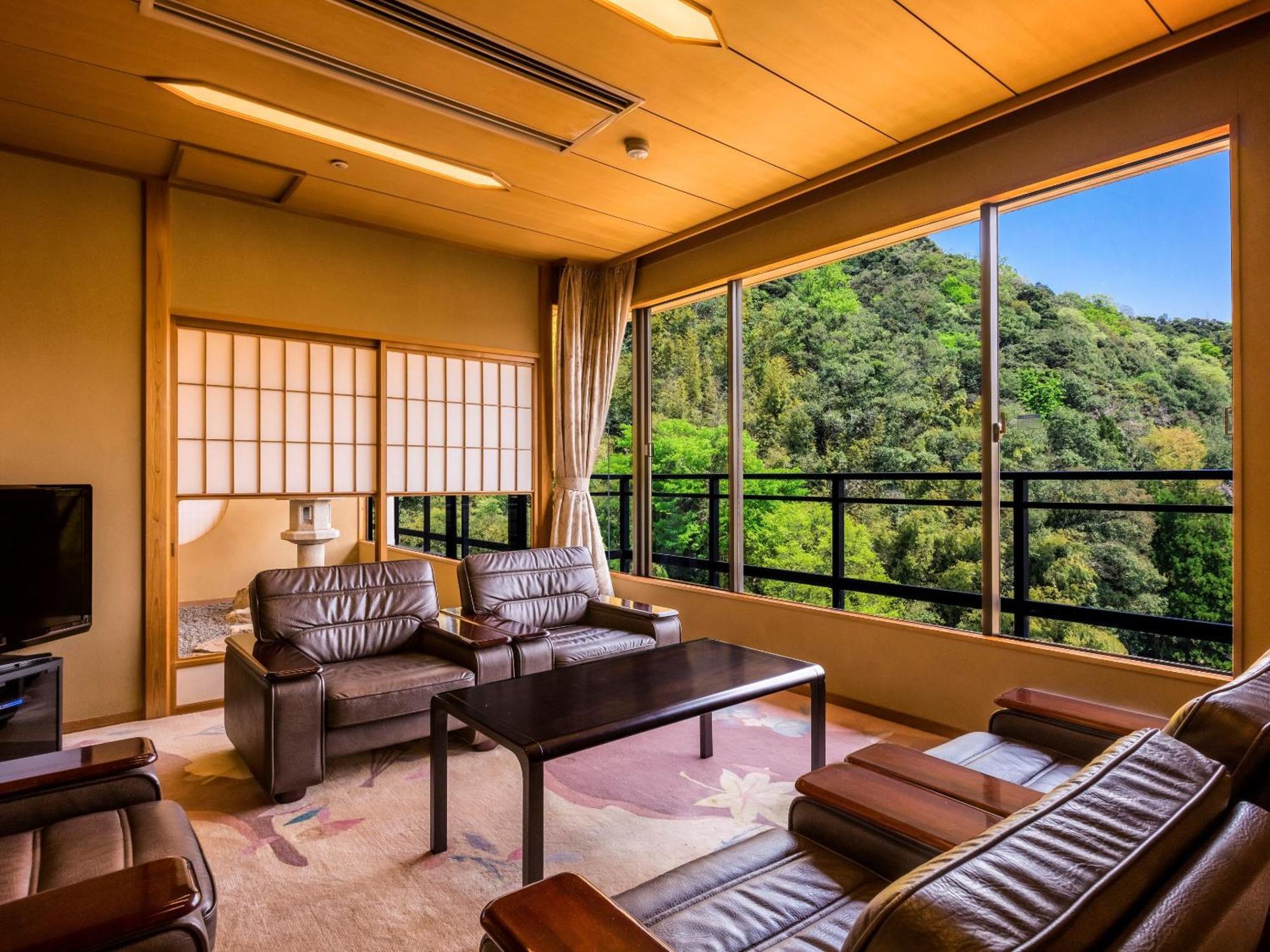 Ooedo Onsen Monogatari Premium Saiki Bekkan Misasa Exterior foto