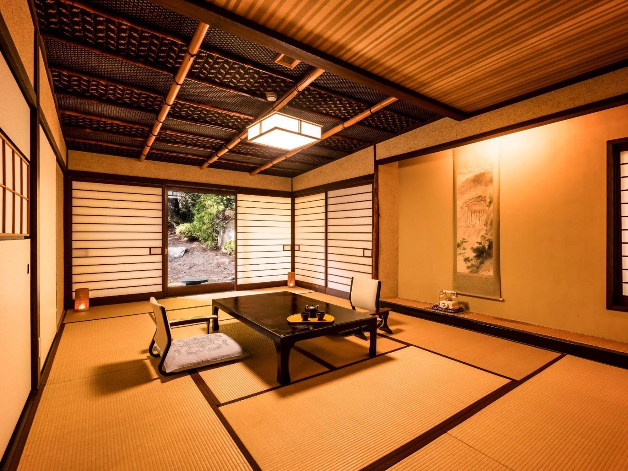 Ooedo Onsen Monogatari Premium Saiki Bekkan Misasa Exterior foto