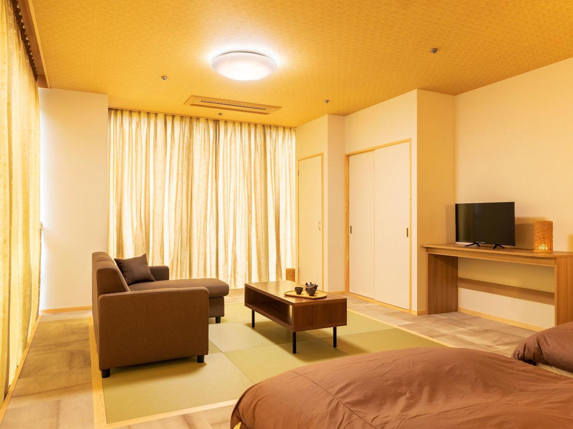 Ooedo Onsen Monogatari Premium Saiki Bekkan Misasa Habitación foto