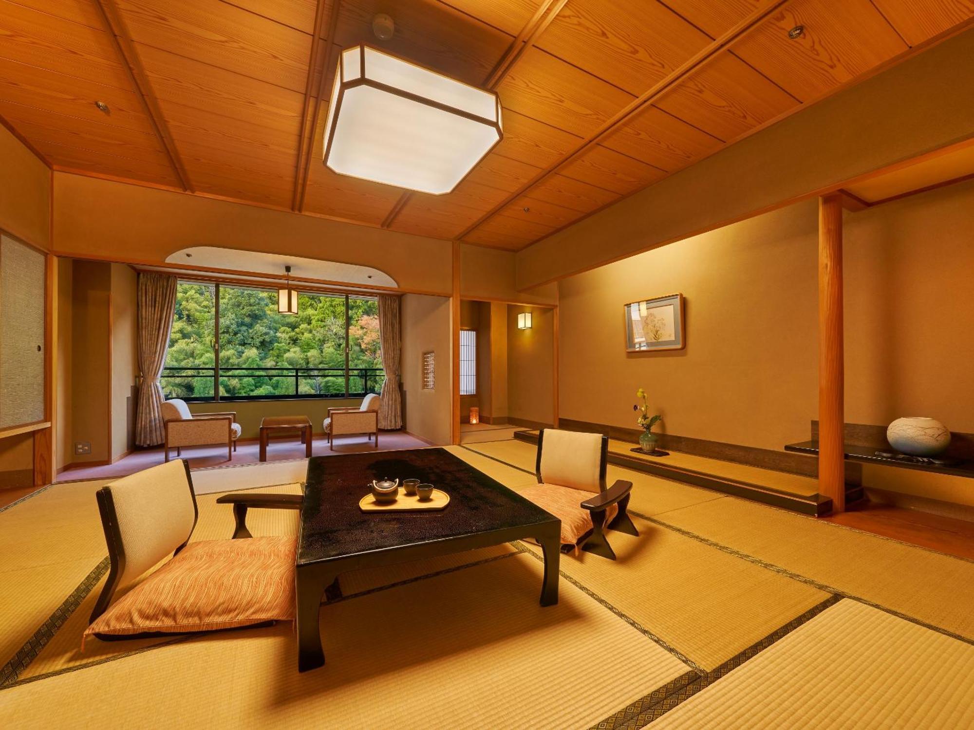 Ooedo Onsen Monogatari Premium Saiki Bekkan Misasa Habitación foto