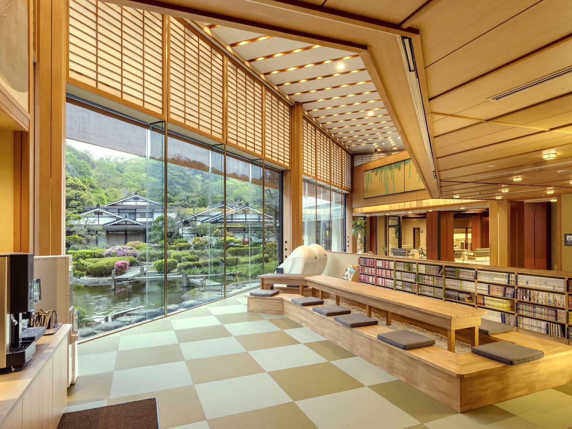 Ooedo Onsen Monogatari Premium Saiki Bekkan Misasa Exterior foto